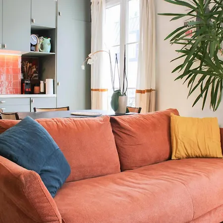 Architect-renovated Bright Montmartre Flat Lägenhet *